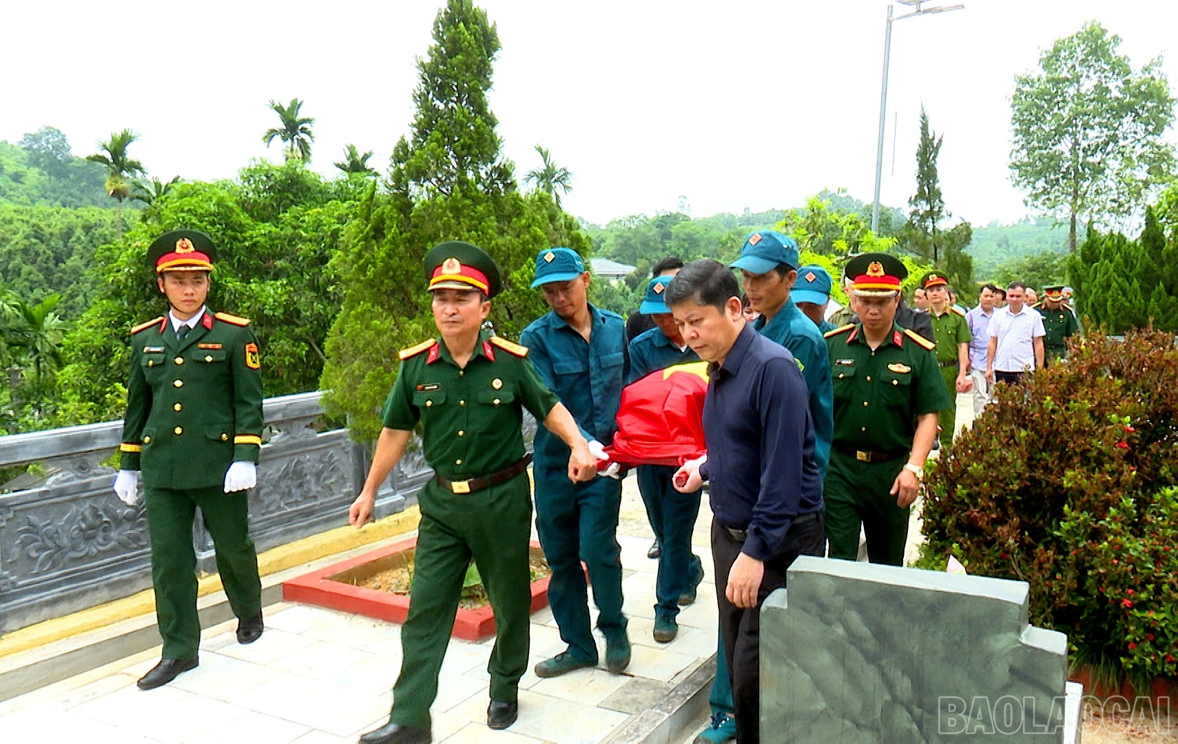 baolaocai-br_an-tang-hia-cot00-05-32-11still004.jpg