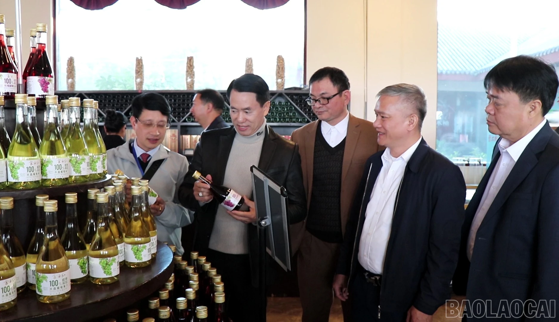 baolaocai-br_tham-quan00-00-46-12still010.jpg