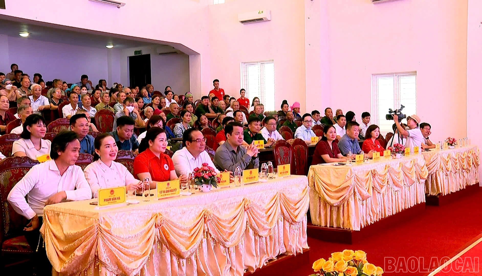 baolaocai-br_binh2.jpg