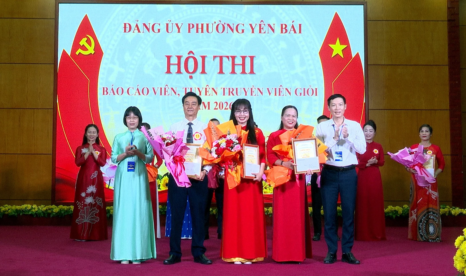 hoi-thi-2.jpg