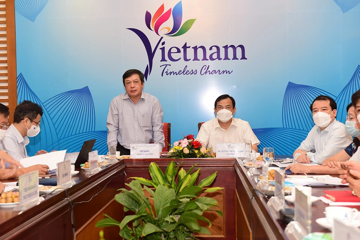 Bộ Văn hóa, Thể thao và Du lịch đã tổ chức họp trực tuyến với sở quản lý du lịch 25 tỉnh, thành phố bàn về việc tái khởi động du lịch trong bối cảnh bình thường mới. Bộ Văn hóa, Thể thao và Du lịch đã tổ chức họp trực tuyến với sở quản lý du lịch 25 tỉnh, thành phố bàn về việc tái khởi động du lịch trong bối cảnh bình thường mới.