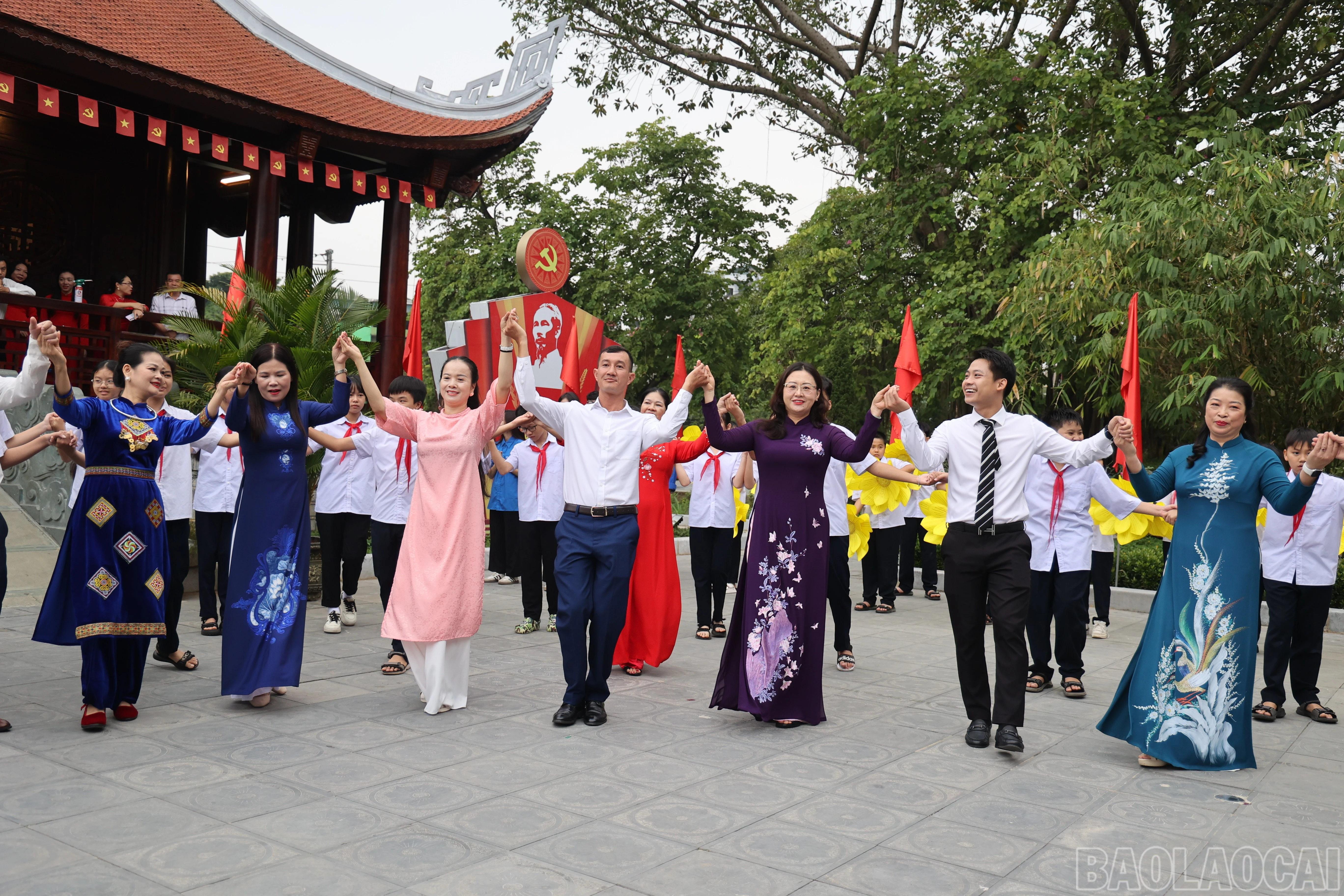 baolaocai-br_z7173305881740-57bce28ceb1f57850f146a33a7f834df.jpg