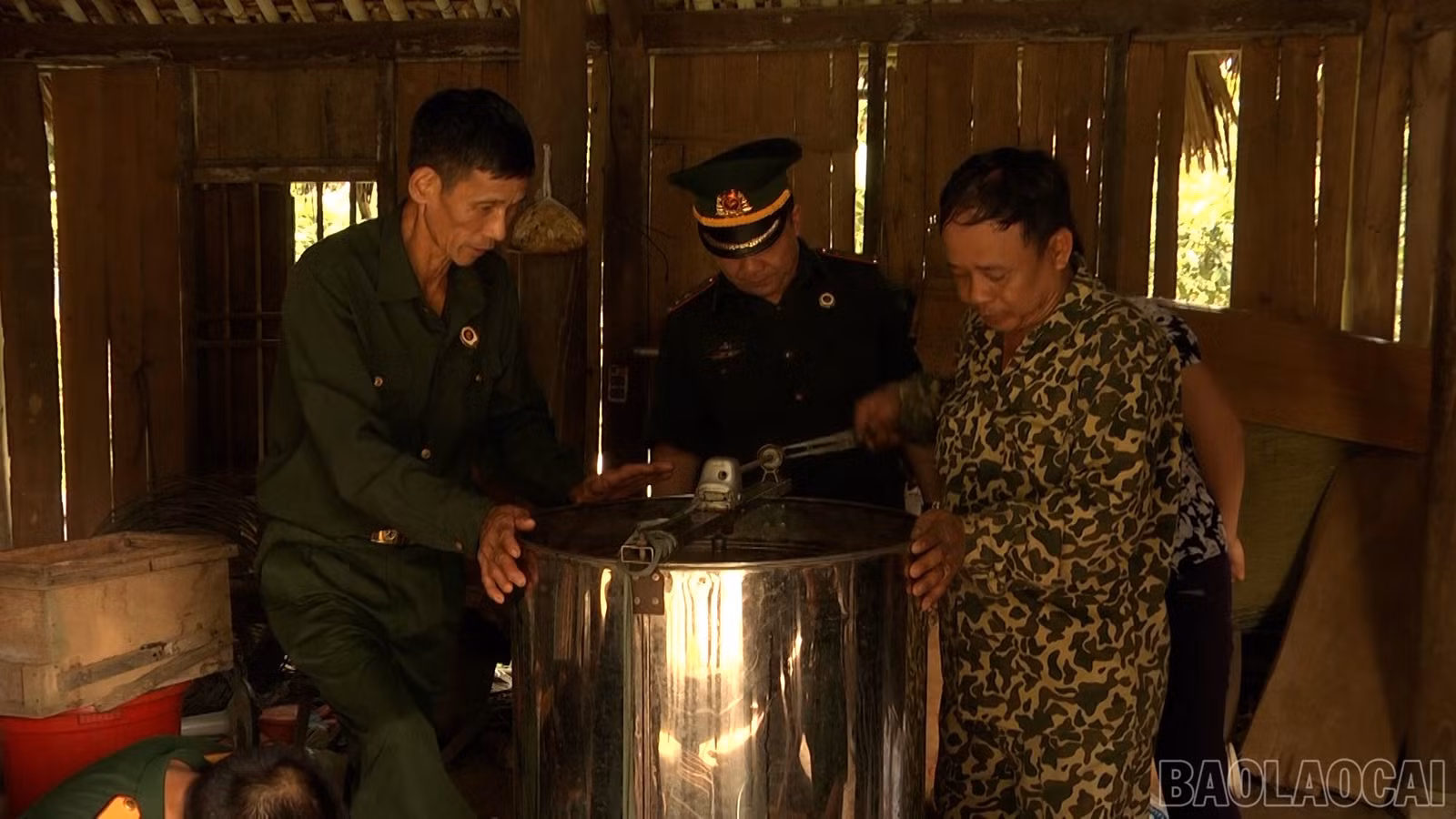 baolaocai-br_cuoc-song-xanh00-07-53-11still013.jpg