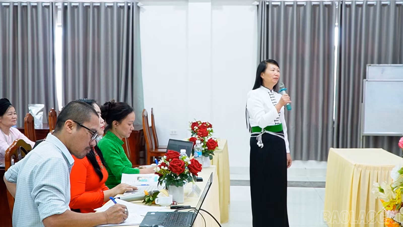 baolaocai-br_tin00-06-15-17still060.jpg