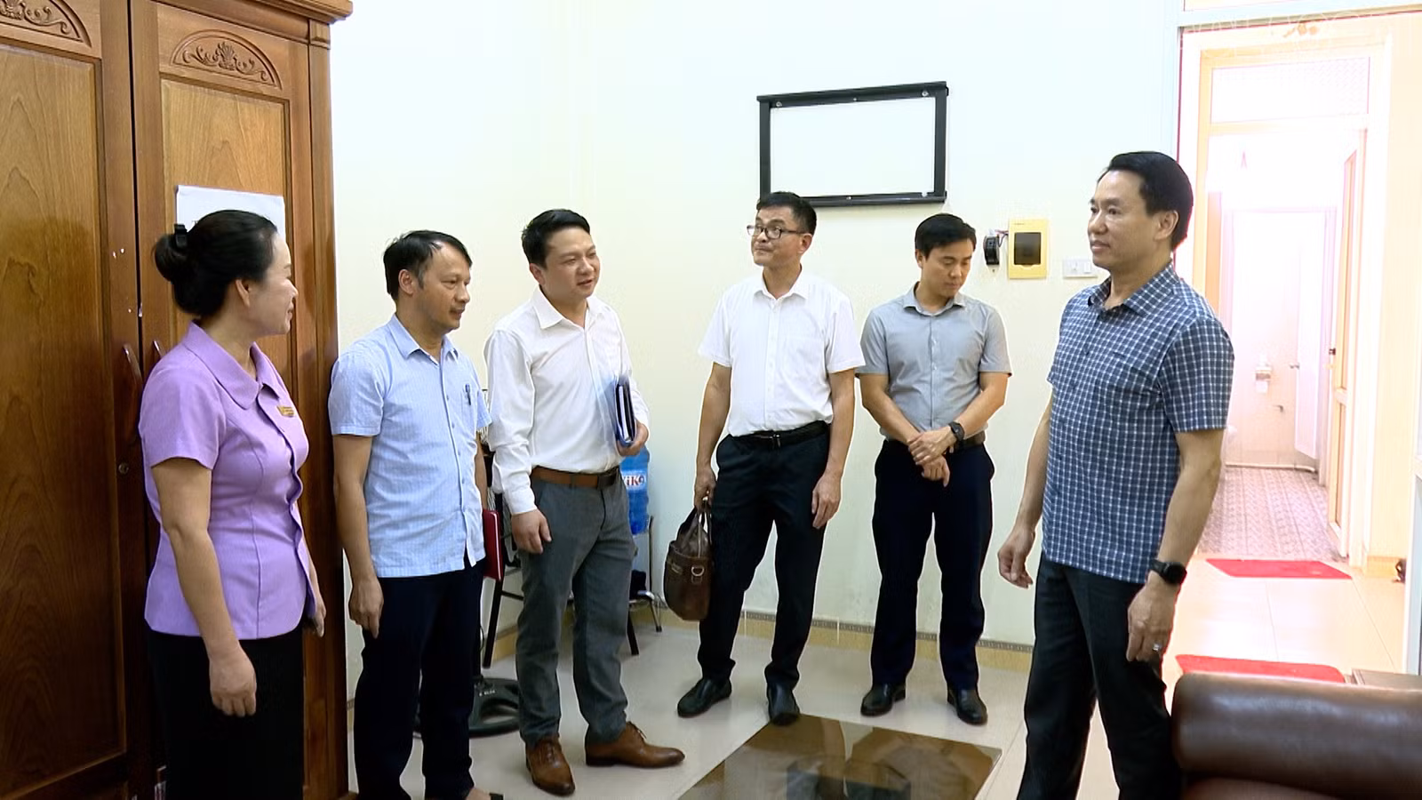 baolaocai-tr_nhung-kiem-tra00-03-53-01still011.jpg