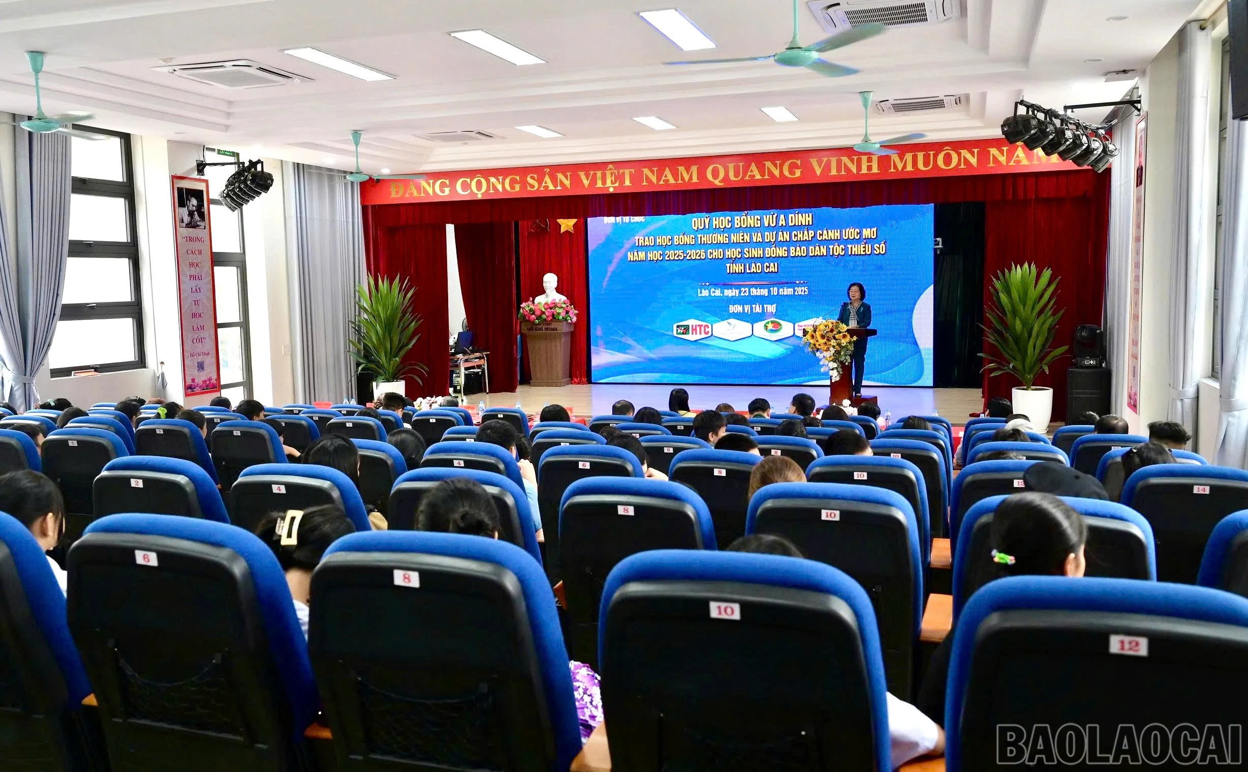 baolaocai-br_z7148127223902-a716c780bdaba0d3370f6603d100e19f.jpg