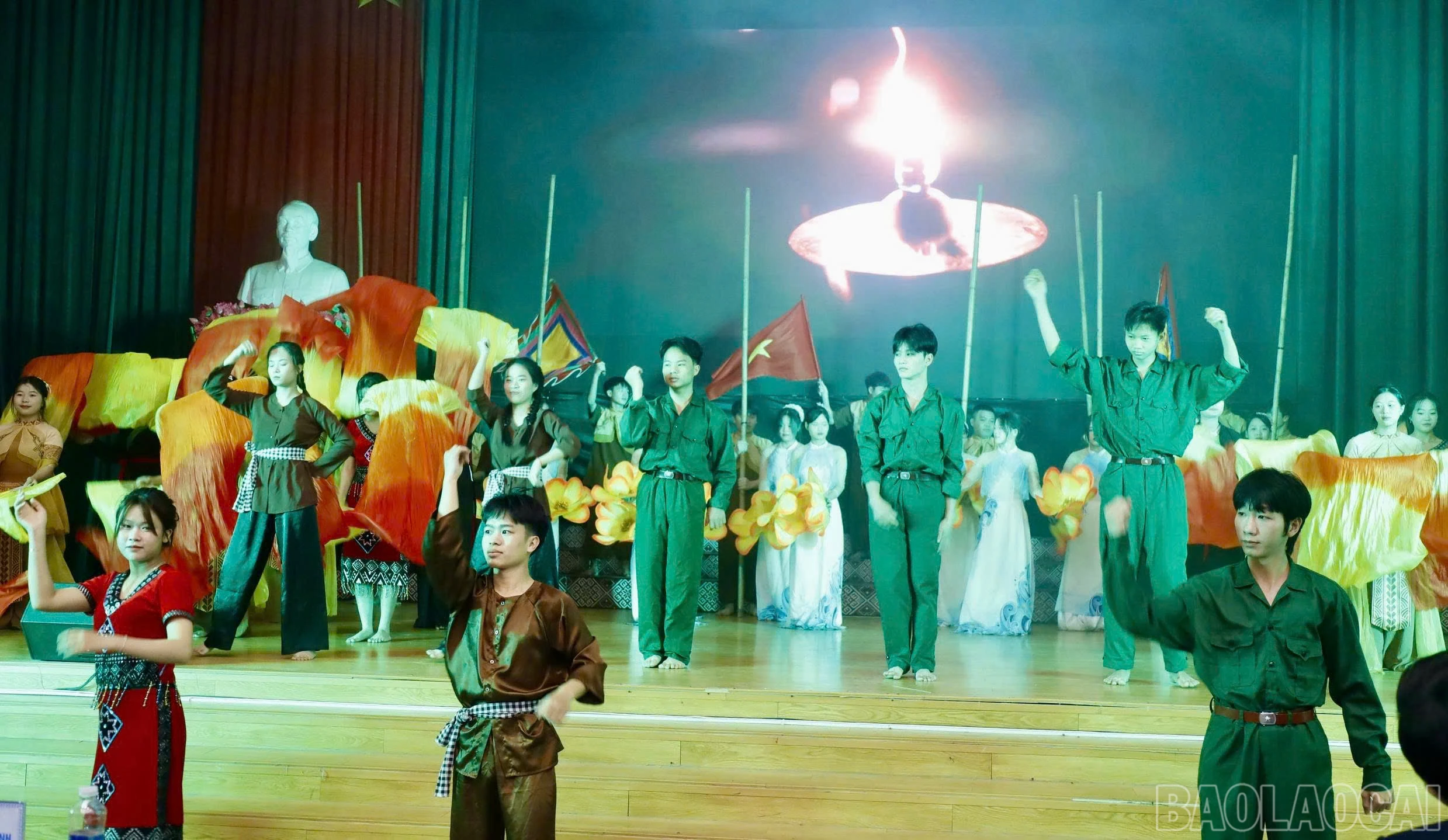 baolaocai-br_z7295555242775-89f8fa06f85a4bc1a968906e7b38b1de.jpg