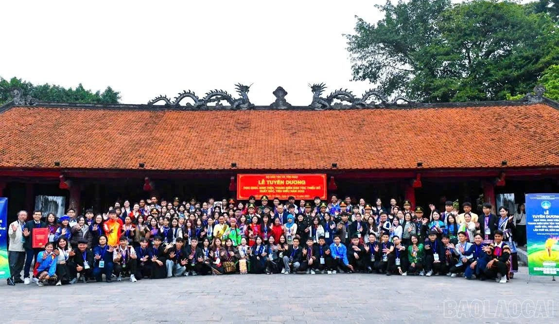 baolaocai-br_z7372891567061-68f5d221166c98d68152ea08c6db31fe.jpg