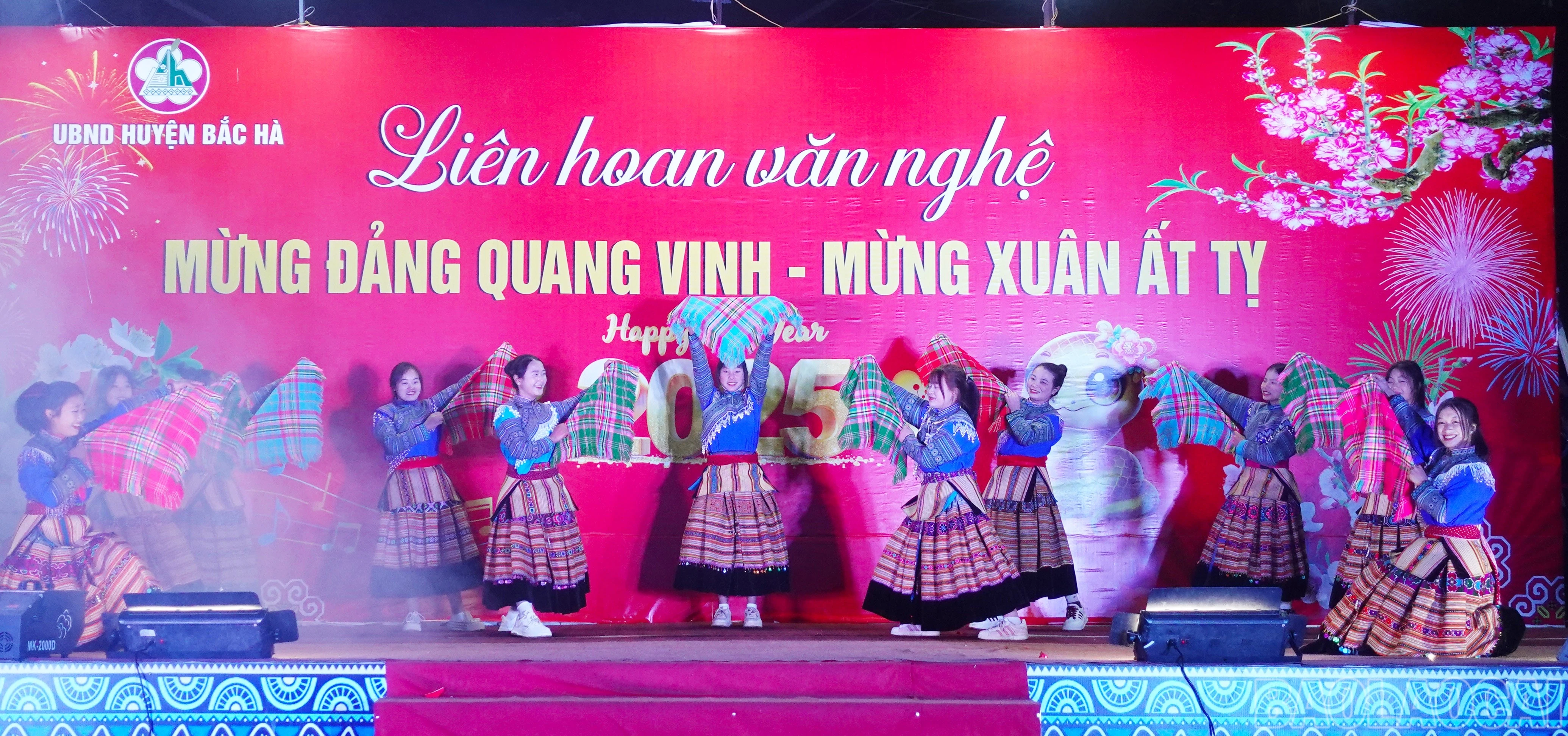 baolaocai-br_mot-tiet-muc-van-nghe-dac-sac-bieu-dien-tai-chuong-trinh.jpg