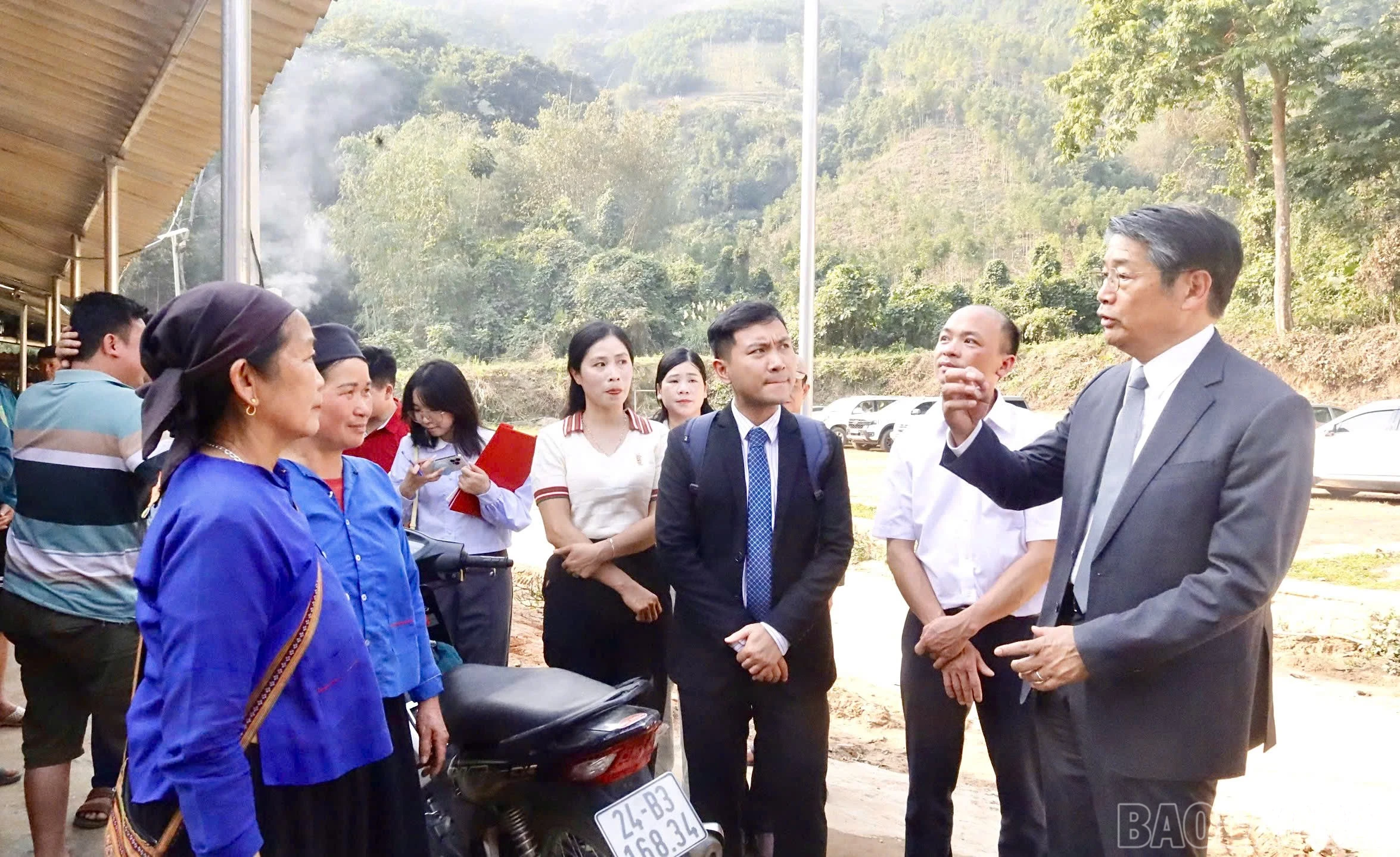baolaocai-br_z6370766272095-37c7f76fd9a6a5c72e582b757575a755.jpg