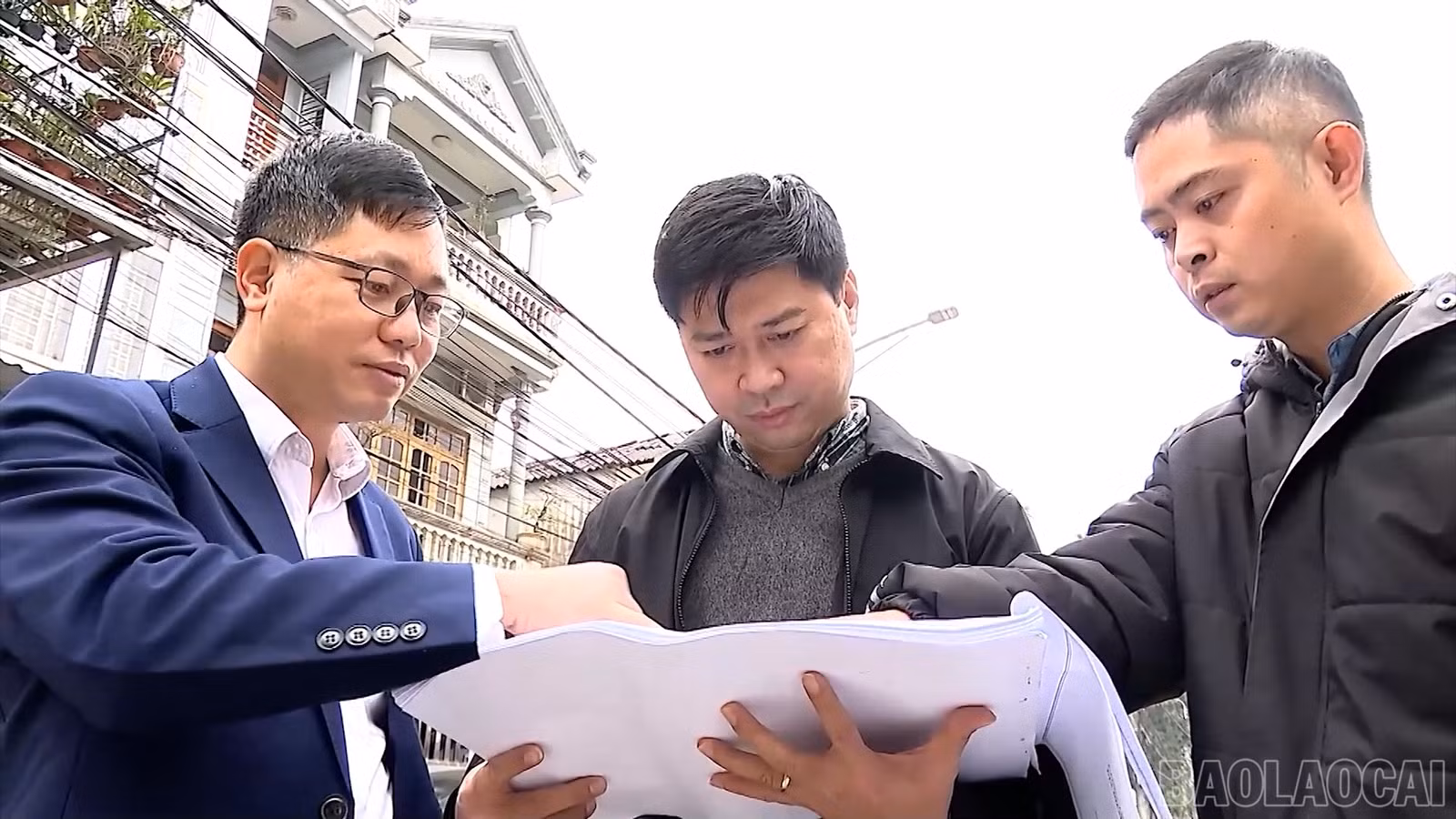 baolaocai-br_nghien-cuu-ban-ve.jpg