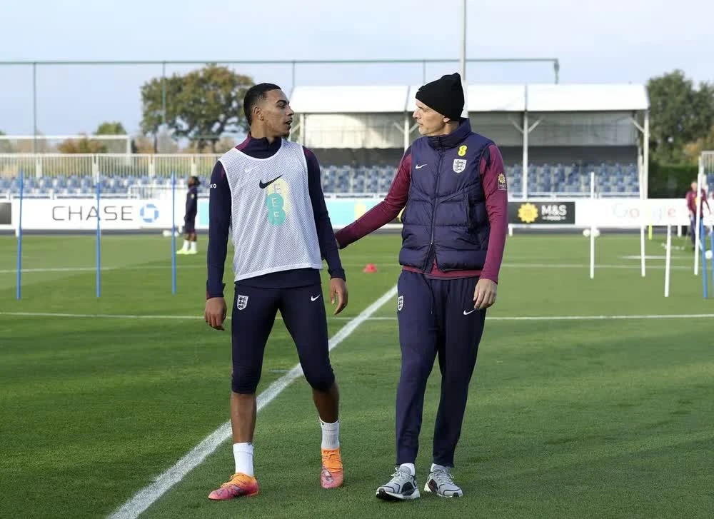 Morgan Rogers đã có 11 lần khoác áo tuyển Anh dưới thời Tuchel.