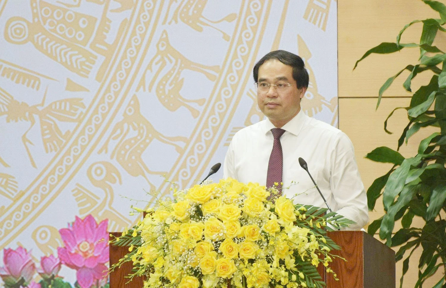 Bí thư Tỉnh ủy Trịnh Xuân Trường phát biểu khai mạc Hội nghị lần thứ nhất Ban Chấp hành Đảng bộ tỉnh Lào Cai, nhiệm kỳ 2020 - 2025.