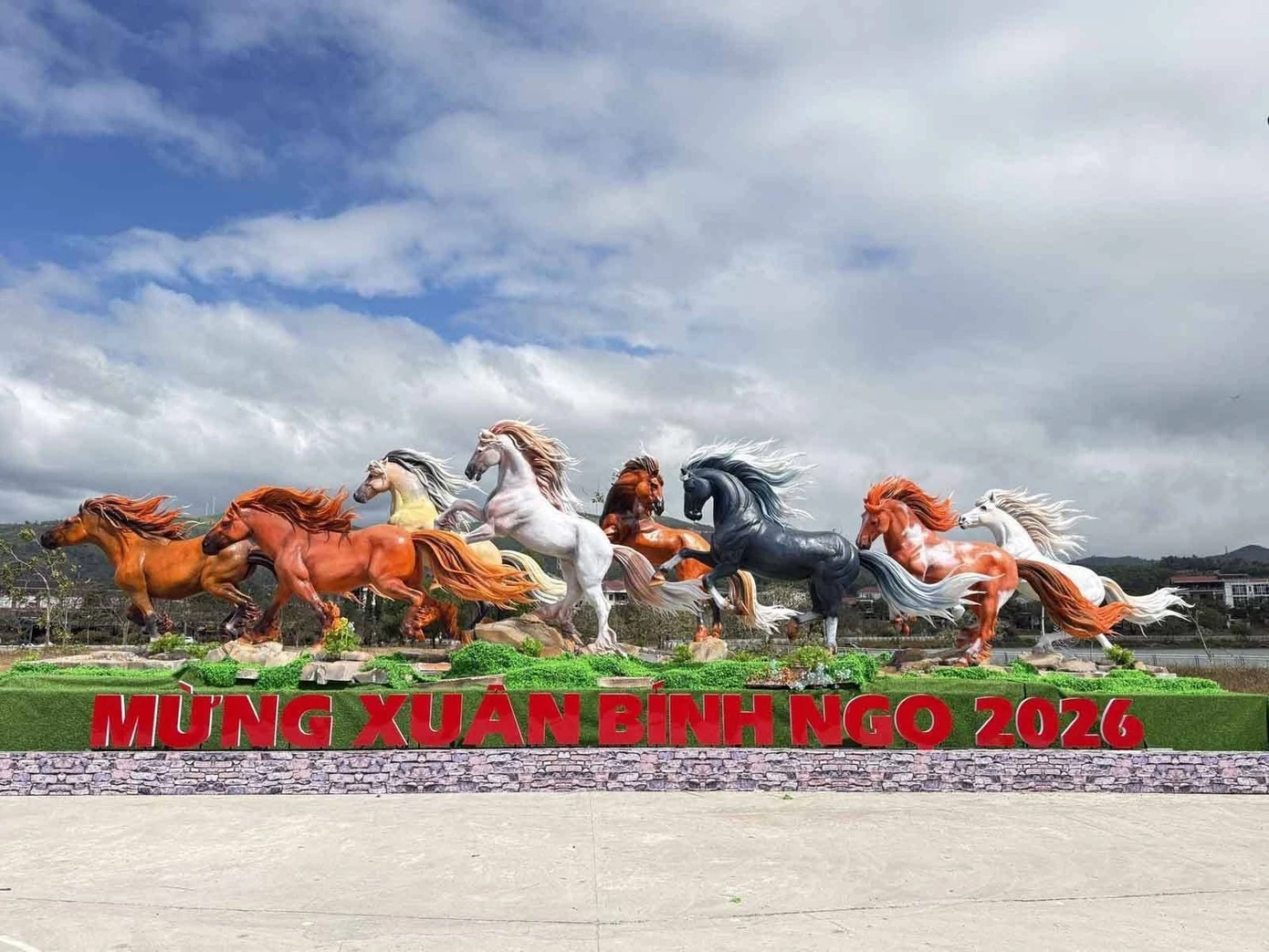 Cận cảnh hơn 20 linh vật ngựa khắp cả nước ảnh 23