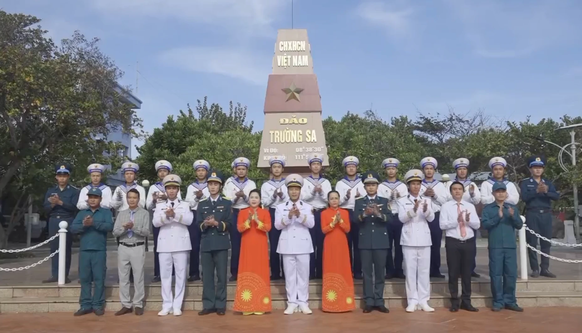Quân dân Trường Sa đoàn kết một lòng hướng về Đại hội Đảng toàn quốc lần thứ XIV.