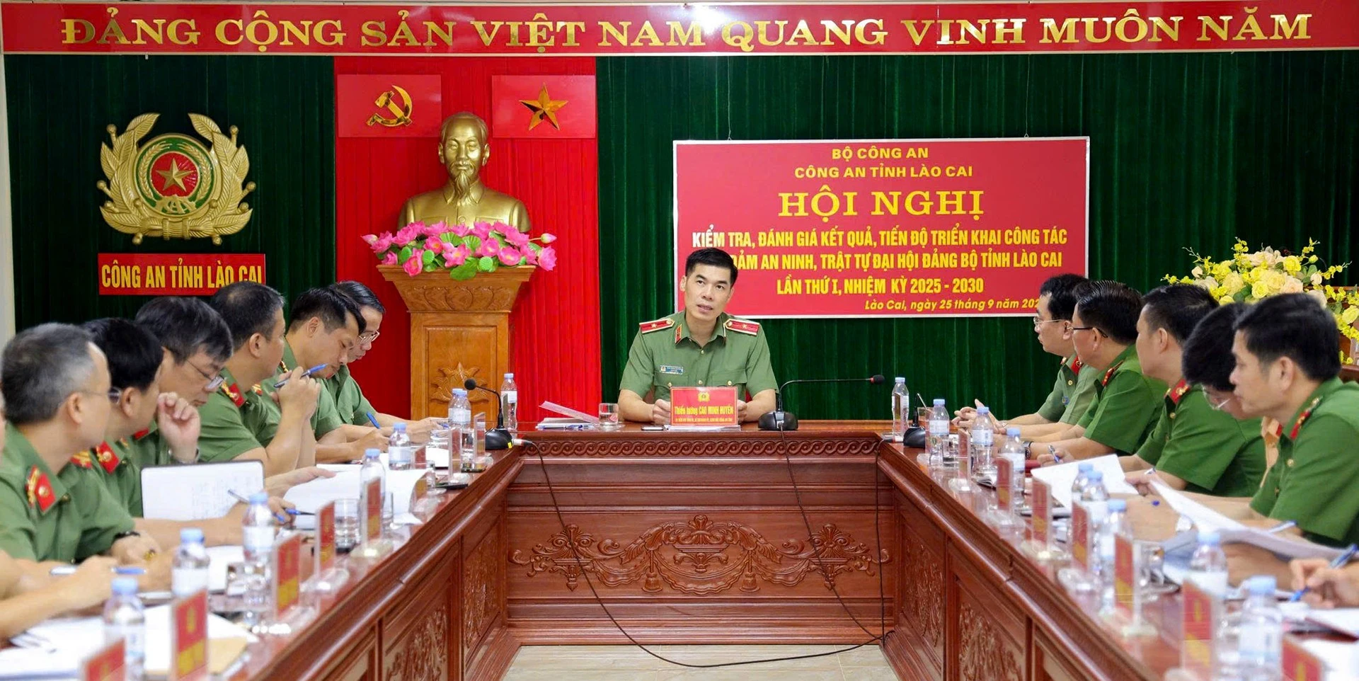 27-9-cong-an4.jpg
