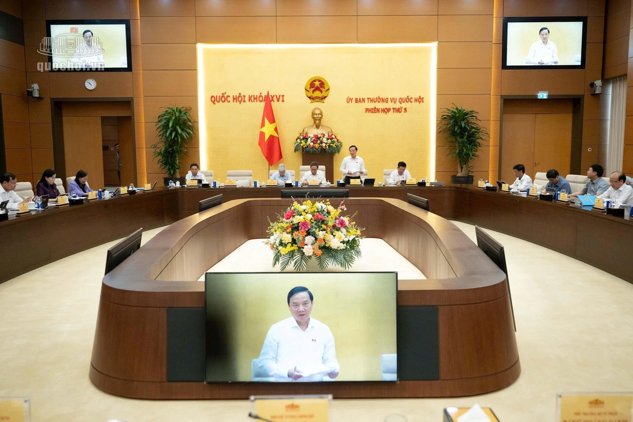 Quang cảnh phiên họp thứ 5 của Ủy ban Thường vụ Quốc hội. Ảnh: media.quochoi.vn