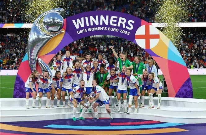 Giây phút đăng quang ngôi vô địch UEFA Women's Euro 2025 của tuyển nữ Anh tại Basel, Thuỵ Sĩ ngày 27/7/2025.