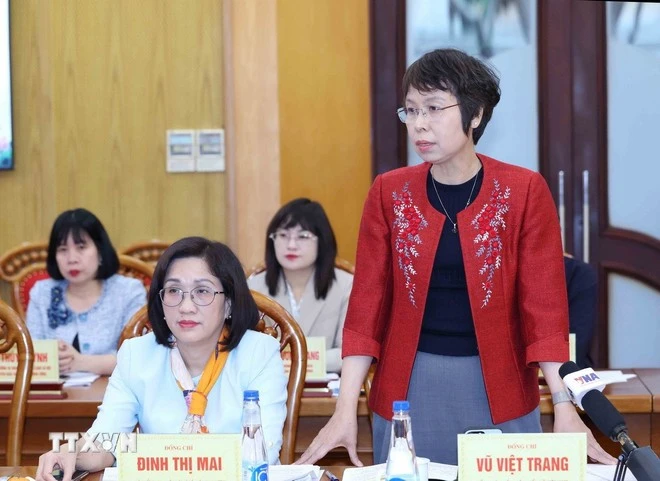 Bà Vũ Việt Trang, Tổng Giám đốc Thông tấn xã Việt Nam, phát biểu tại buổi làm việc.