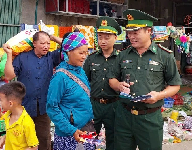 30-7-tuyentruyen2.jpg