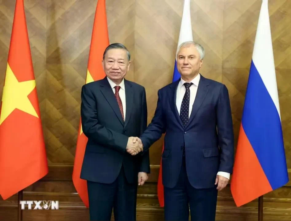 Tổng Bí thư, Chủ tịch nước Tô Lâm hội kiến Chủ tịch Duma Quốc gia Nga Vyacheslav Volodin. (Ảnh: TTXVN)