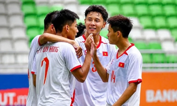 6-6-u19.jpg