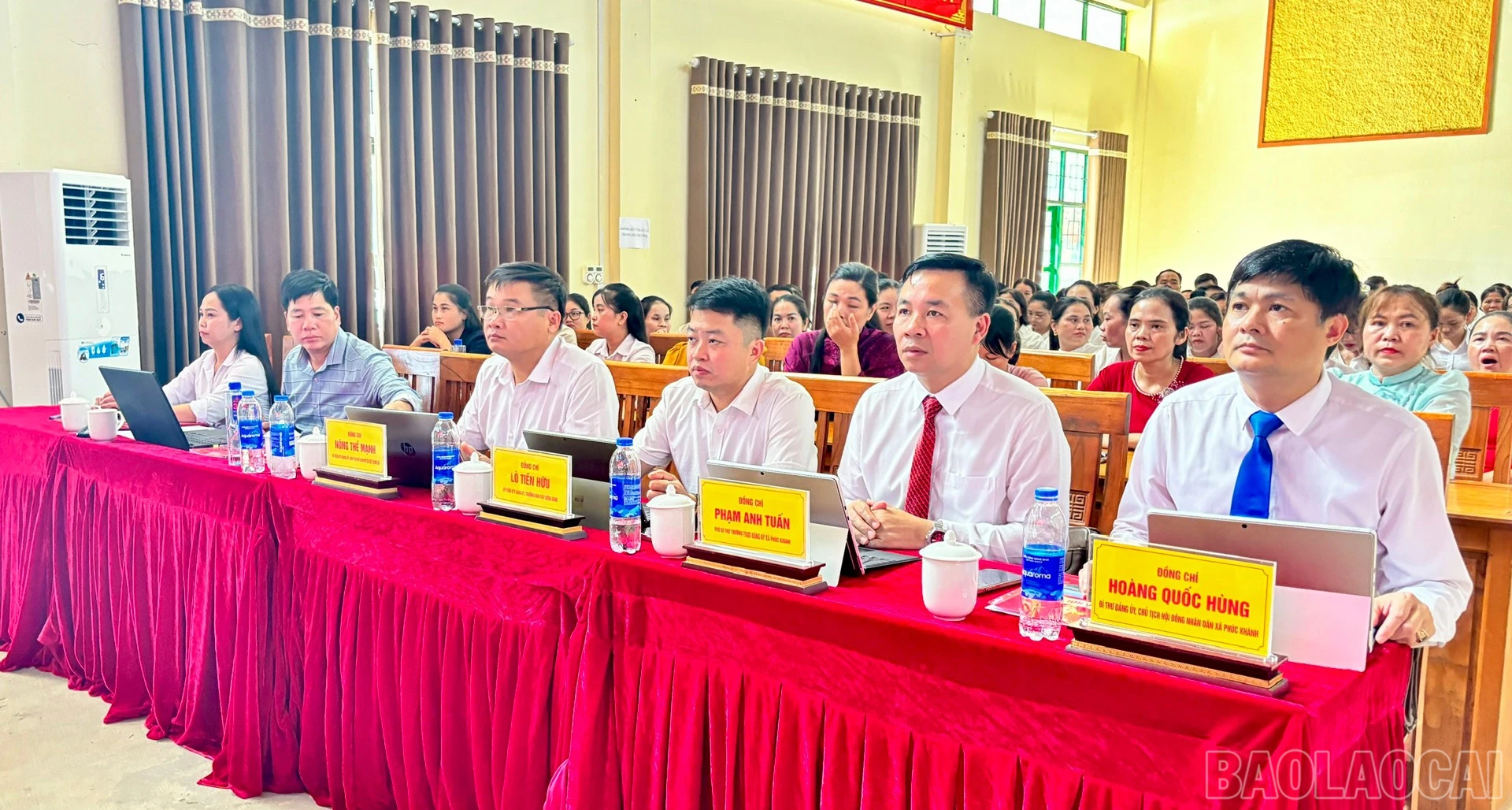 baolaocai-br_dai-bieu-du-hoi-nghi.jpg