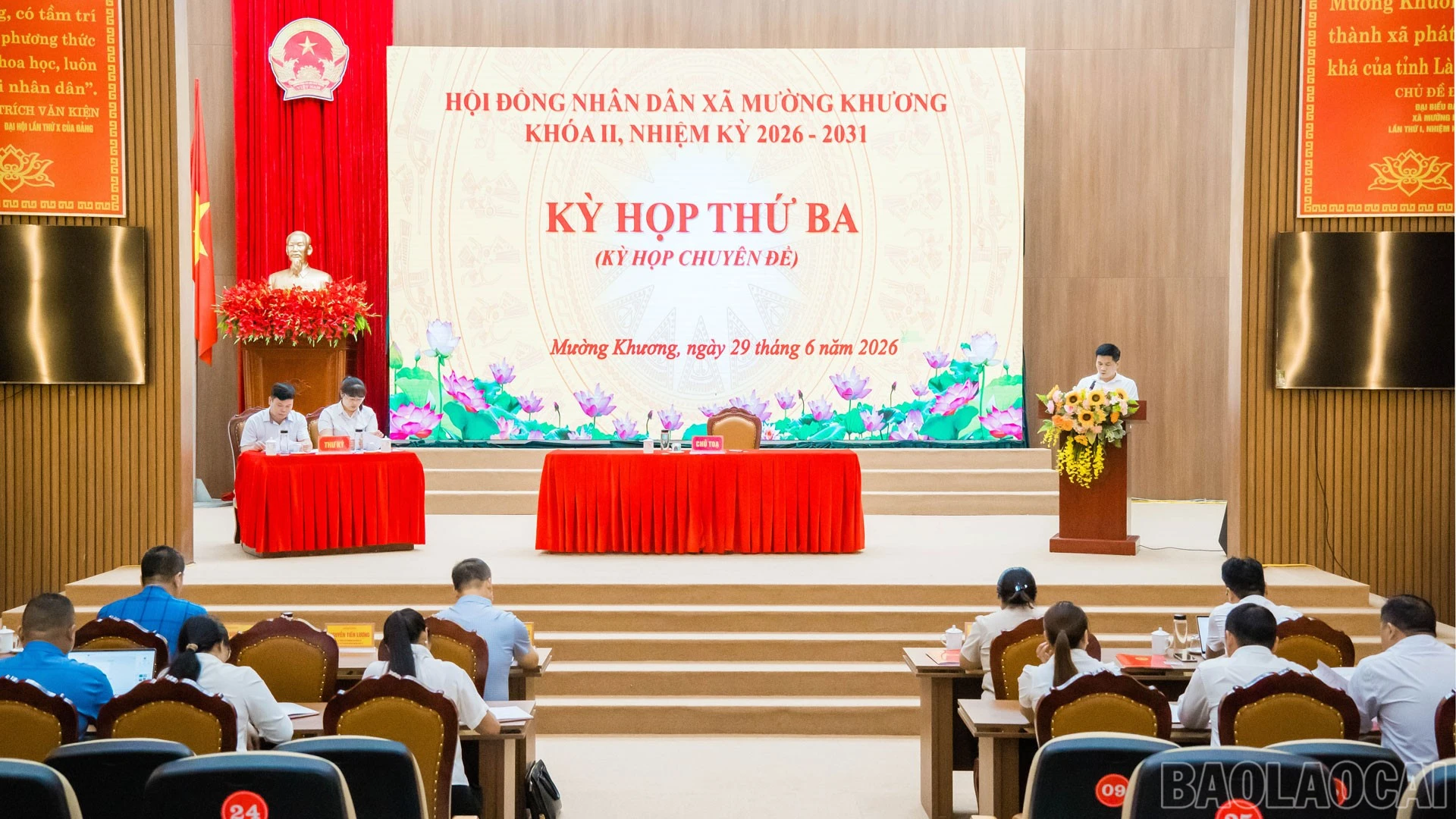 Quang cảnh kỳ họp.