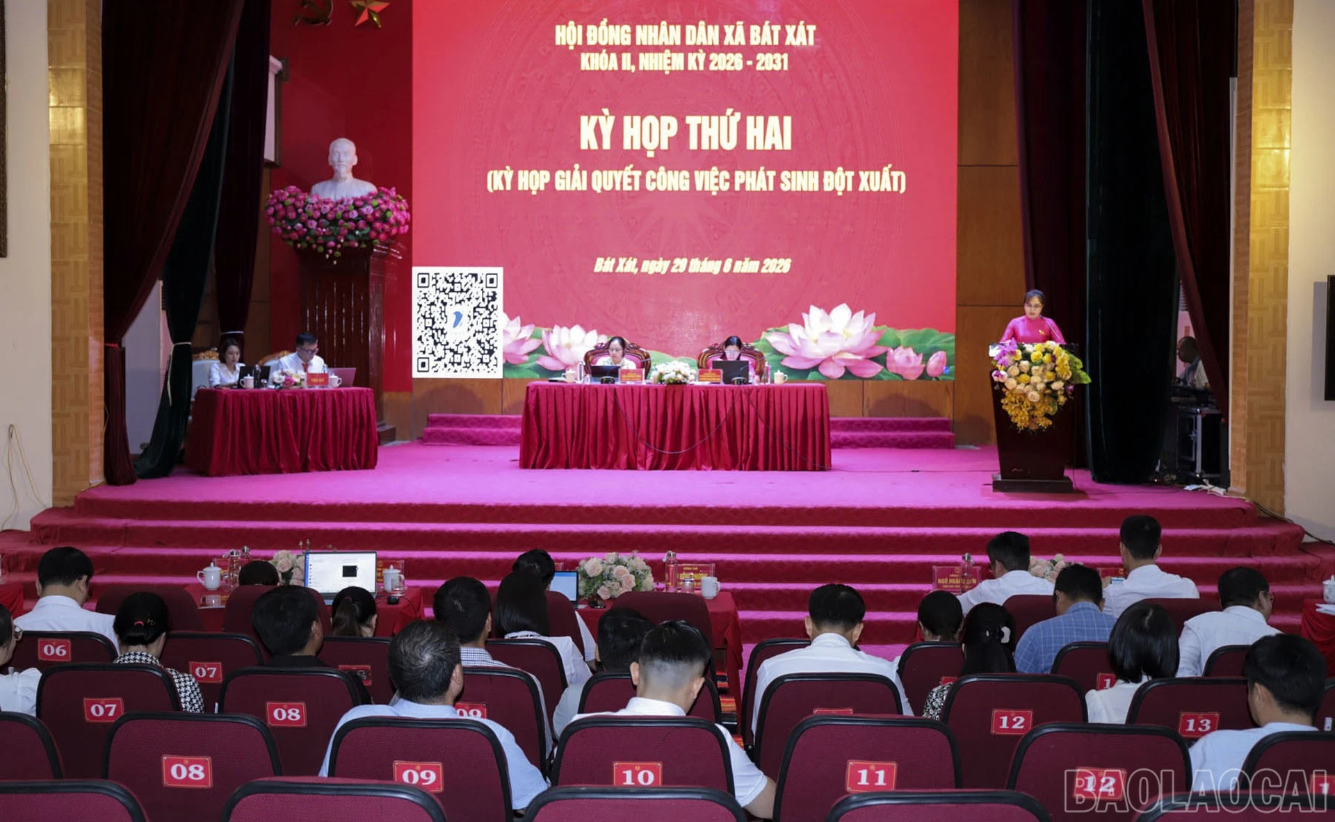 Quang cảnh kỳ họp.
