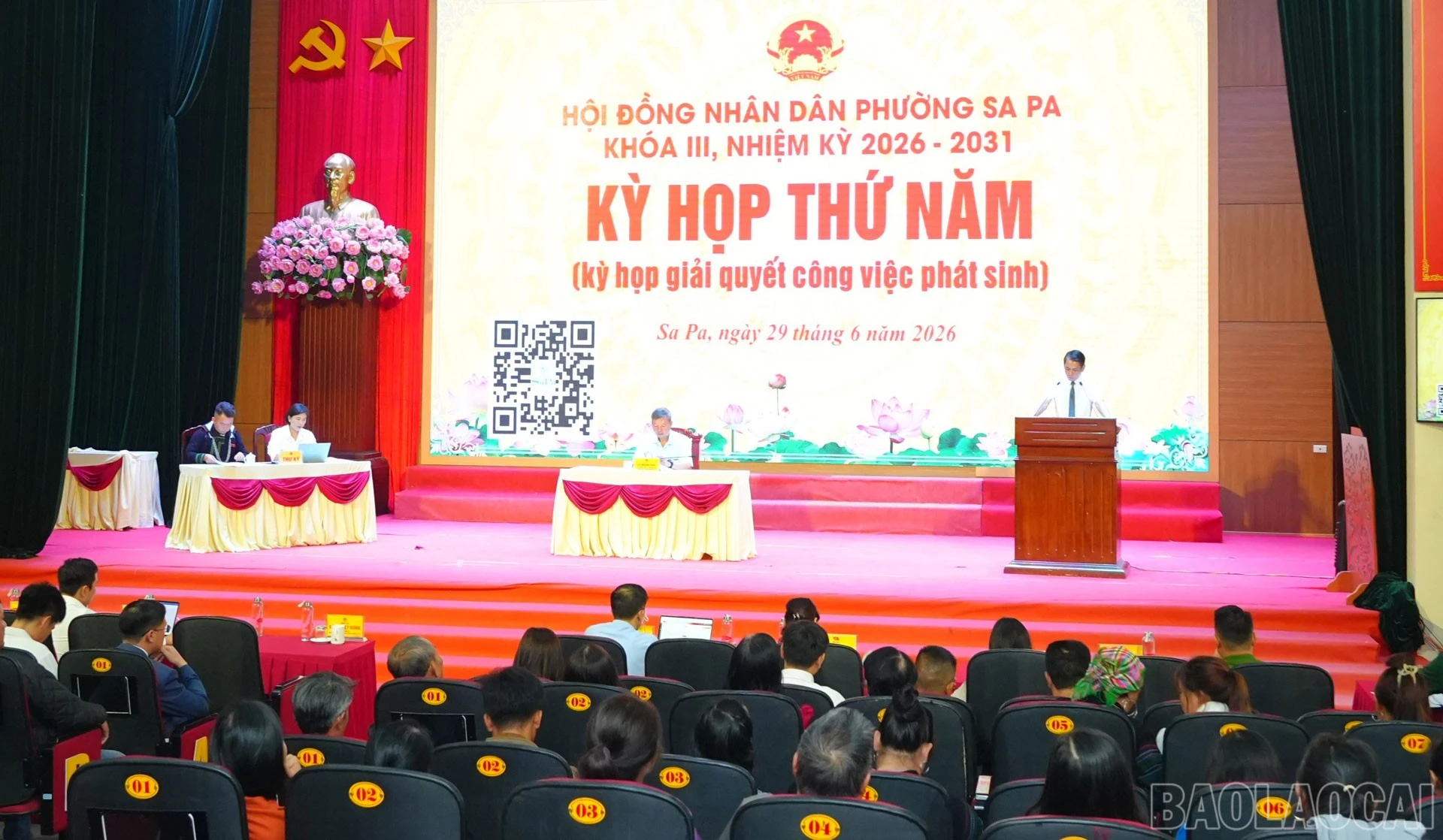 Quang cảnh kỳ họp.