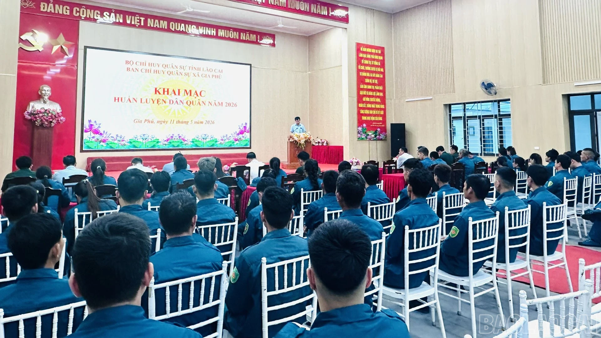 Quang cảnh lễ khai mạc.