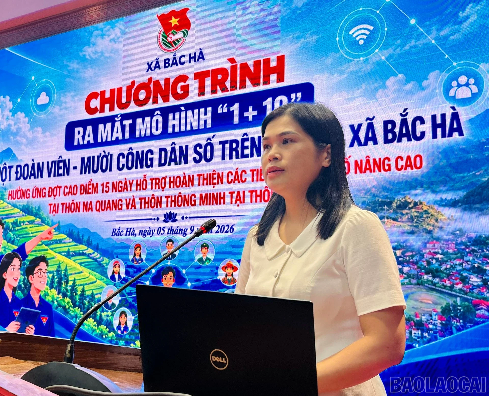 Lãnh đạo phát biểu.