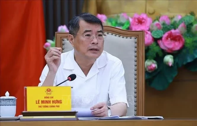 Thủ tướng Lê Minh Hưng chủ trì cuộc họp với lãnh đạo Bộ Giáo dục và Đào tạo và các bộ, ngành về phát triển giáo dục và đào tạo. Ảnh: Dương Giang/TTXVN