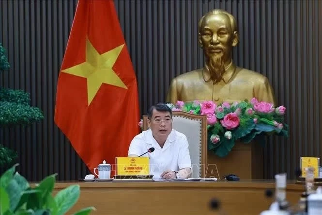Thủ tướng Lê Minh Hưng chủ trì cuộc họp với lãnh đạo Bộ Giáo dục và Đào tạo và các bộ, ngành về phát triển giáo dục và đào tạo. Ảnh: Dương Giang/TTXVN