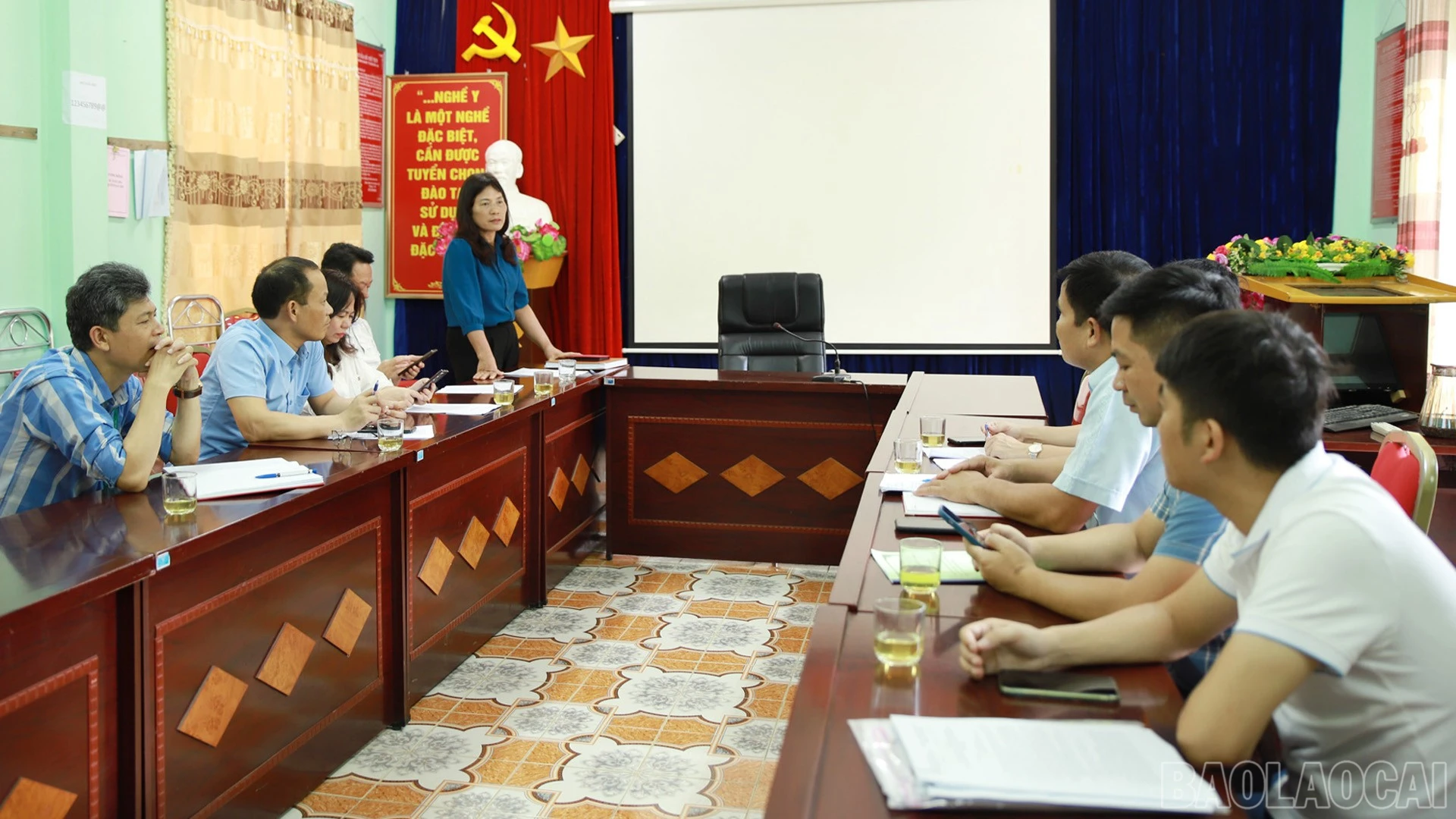 baolaocai-br_qc-buoi-lam-viec.jpg