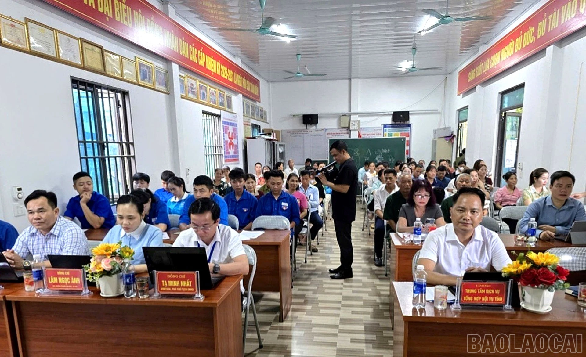 baolaocai-br_7-9-vieclam2.jpg