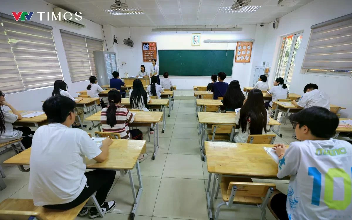 Tại Điều 15 của dự thảo, Bộ GD-ĐT đề xuất nếu địa phương lựa chọn phương thức thi tuyển vào THPT công lập, thí sinh sẽ dự thi hai môn là Toán và Ngữ văn. Ảnh minh họa.