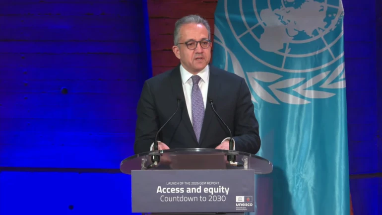 Tổng Giám đốc UNESCO Khaled El-Enany phát biểu tại sự kiện công bố Báo cáo Giám sát Giáo dục toàn cầu năm 2026.