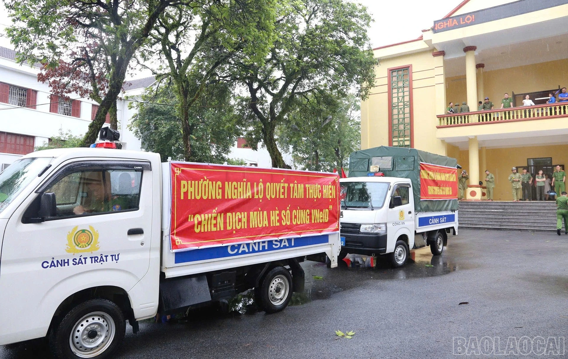 “Mùa hè số 2026” lan tỏa mạnh ở vùng cao Lào Cai: Hàng trăm đoàn viên, cán bộ đồng loạt ra quân hỗ trợ người dân chuyển đổi số với VNeID ảnh 15