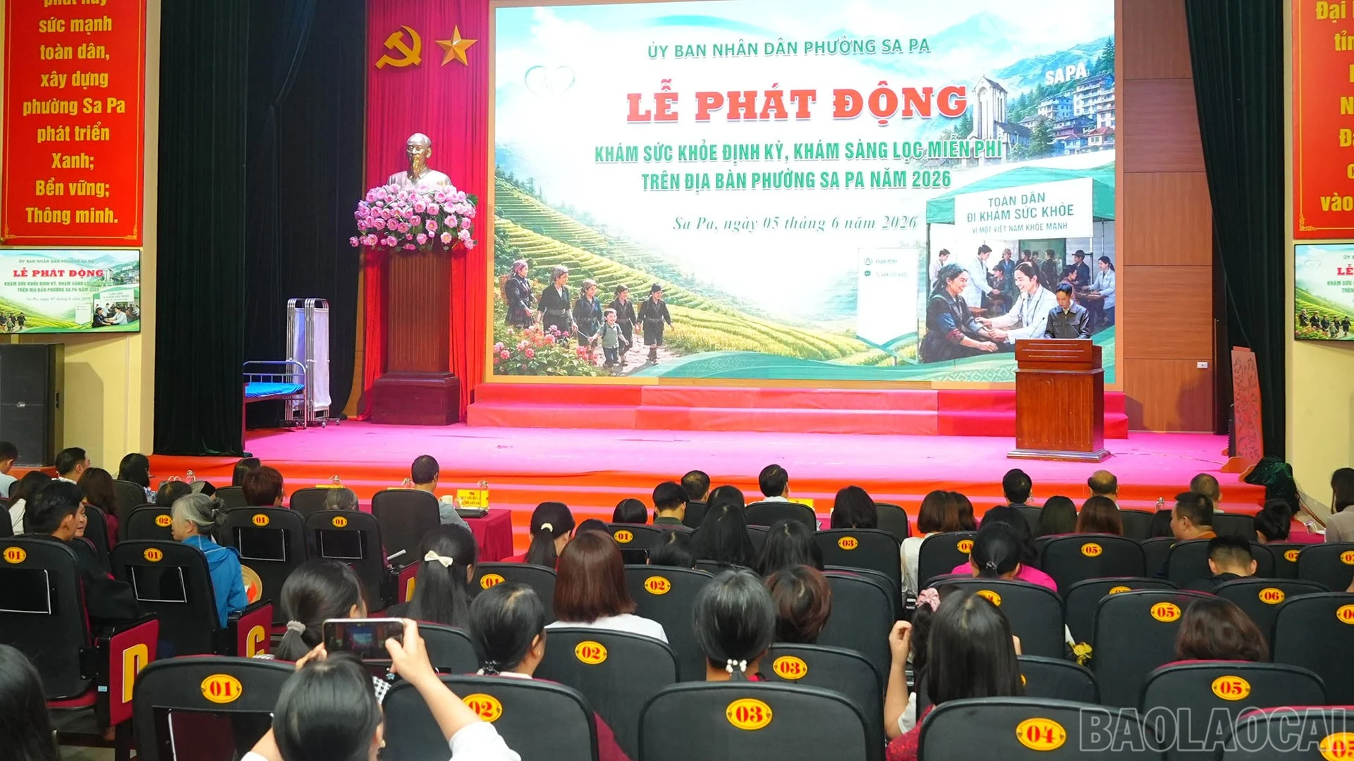 Quang cảnh lễ phát động.