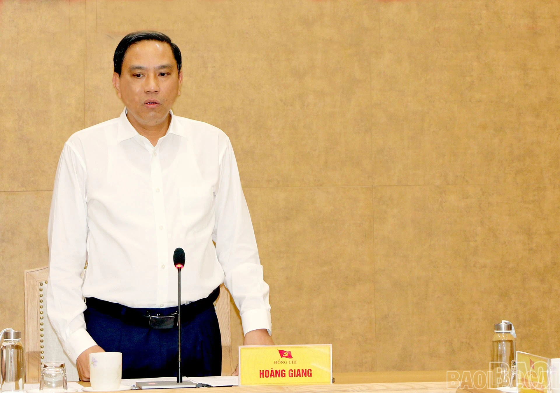 baolaocai-br_21-7-ong-giang.jpg