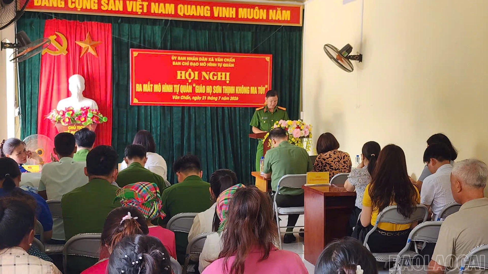 Công an xã thông qua quyết định ra mắt mô hình "Giáo họ Sơn Thịnh không ma túy”.