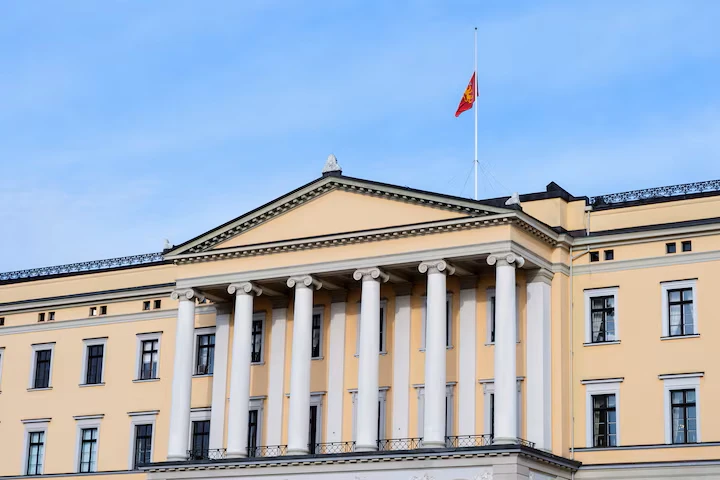 28-8-cungdien-m.png