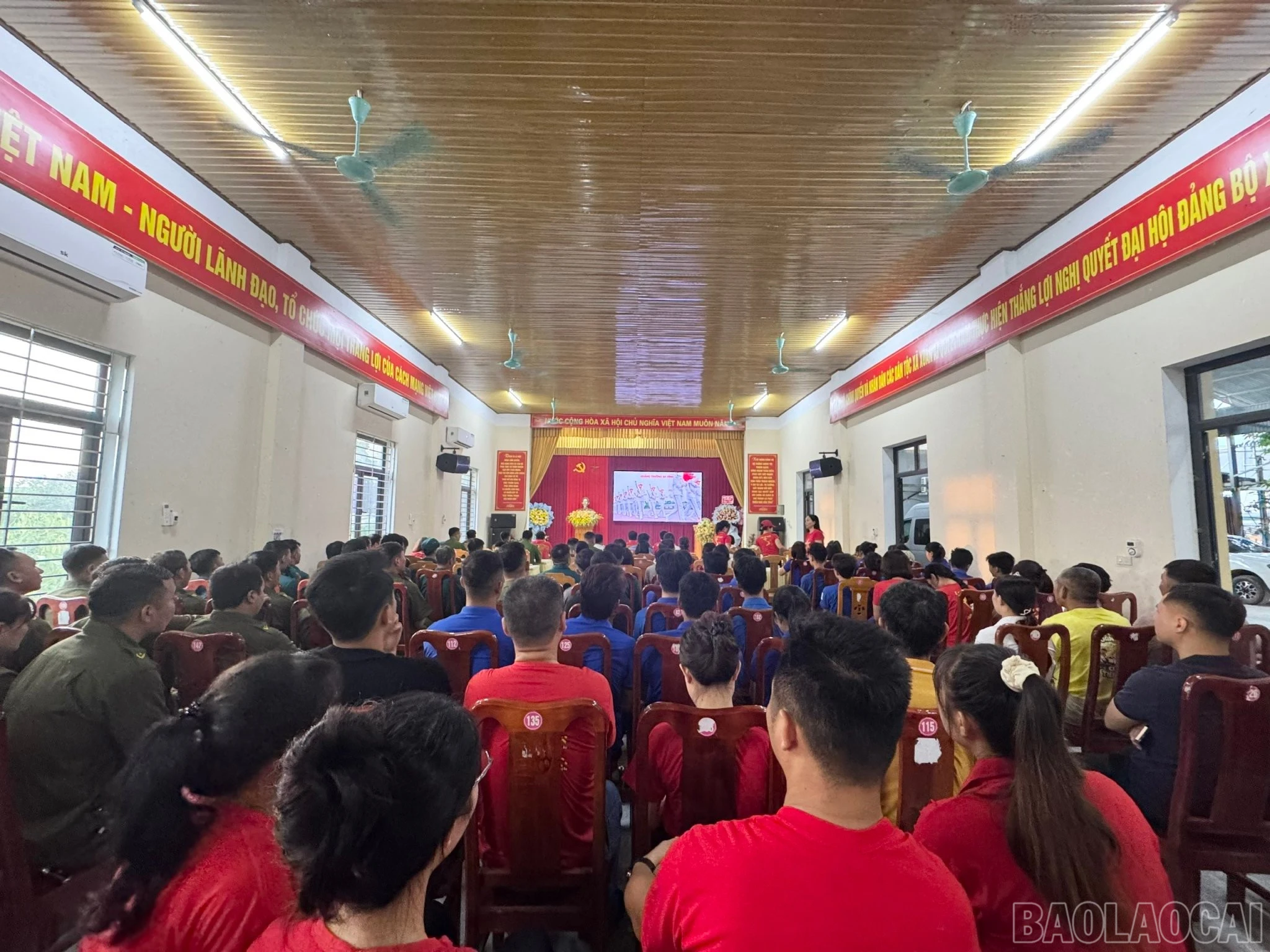 baolaocai-br_quang-canh-dai-bieu-du-chuong-trinh-phat-dong.jpg