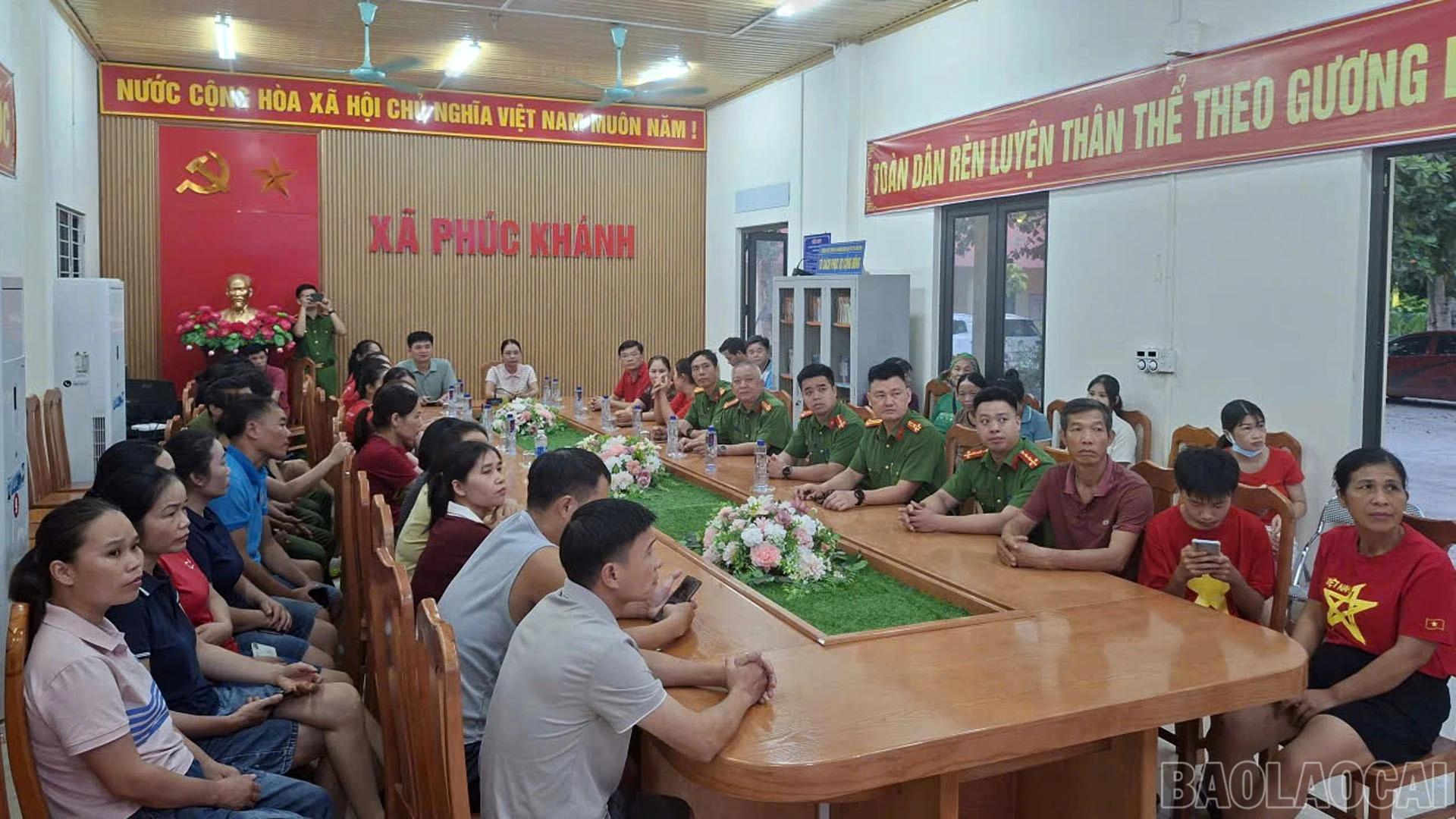 baolaocai-br_dai-bieu-tham-du-chuong-trinh.jpg