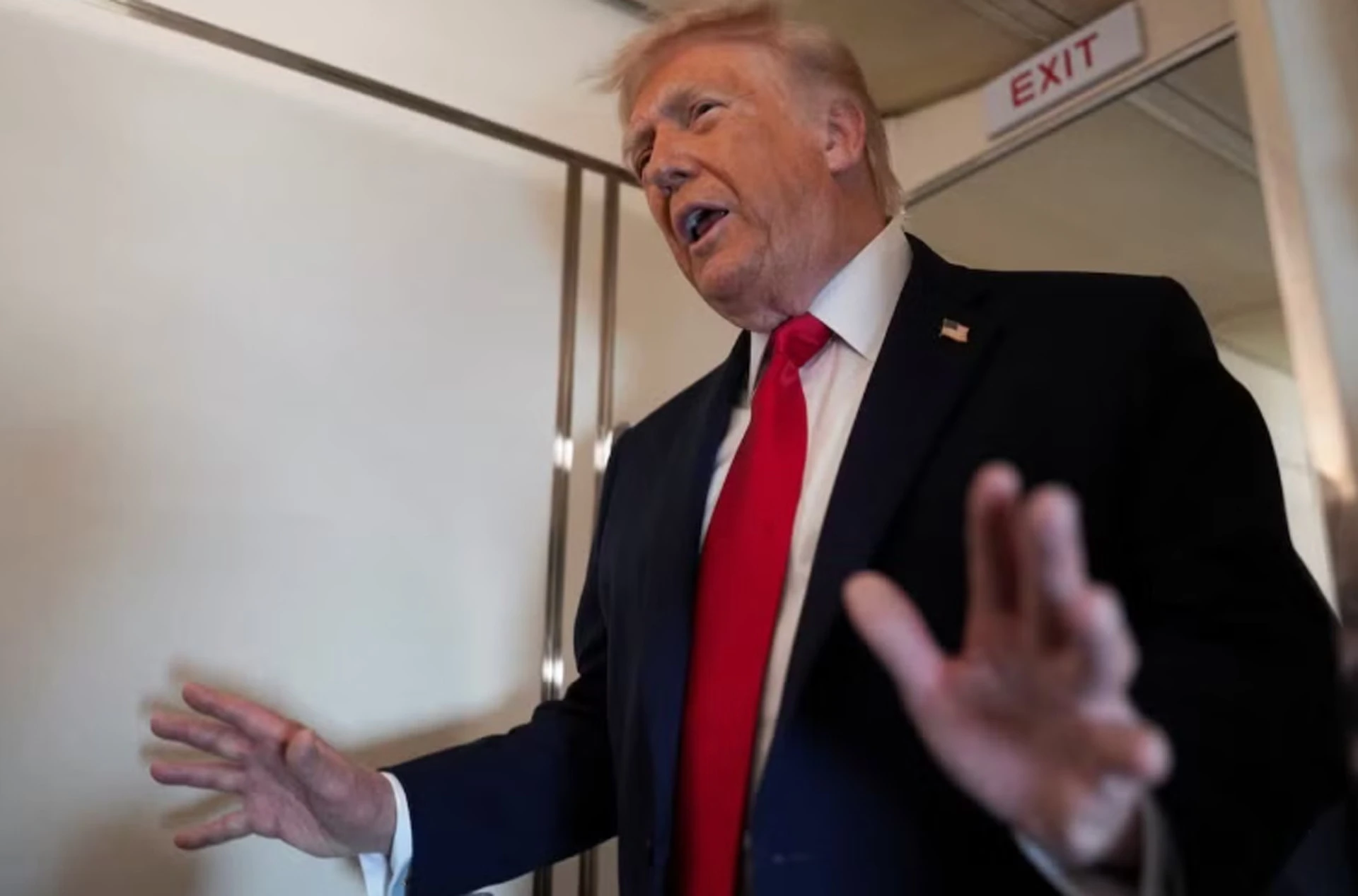 8-6-ong-trump.jpg