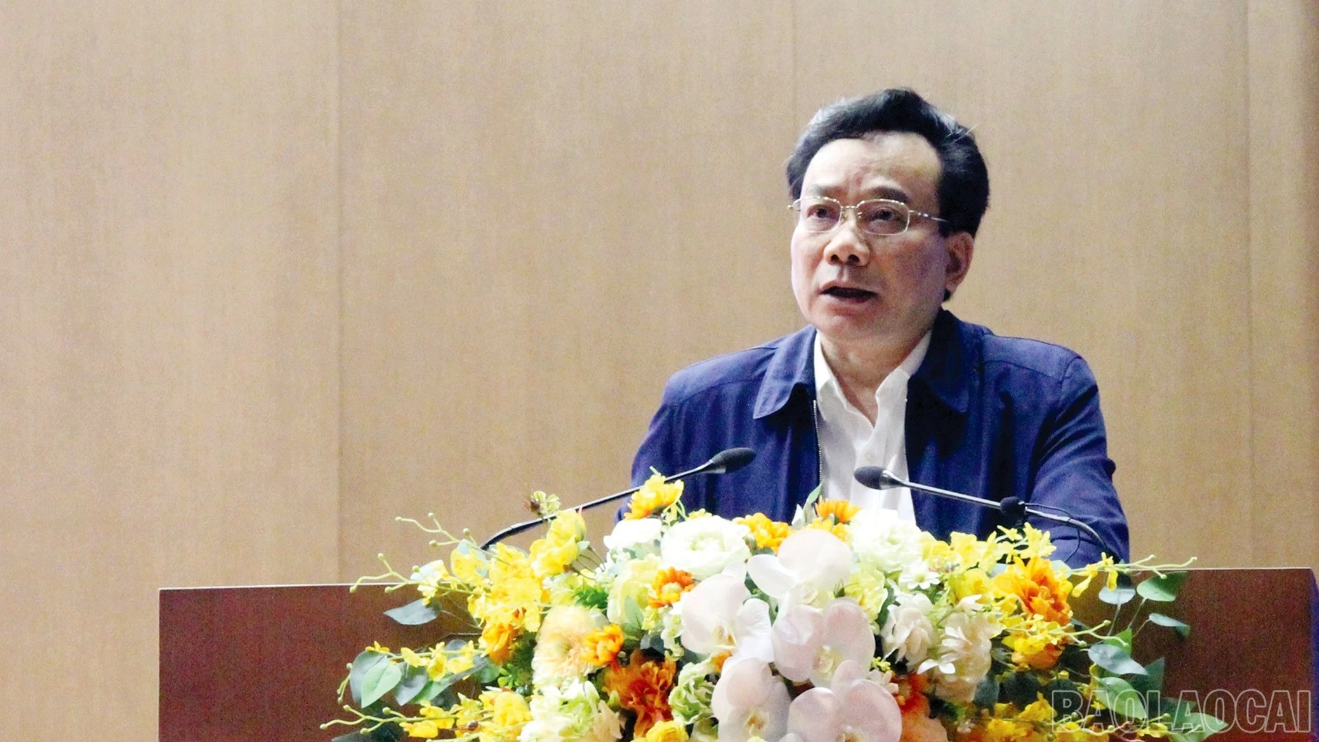 baolaocai-br_18-11-onghung.jpg