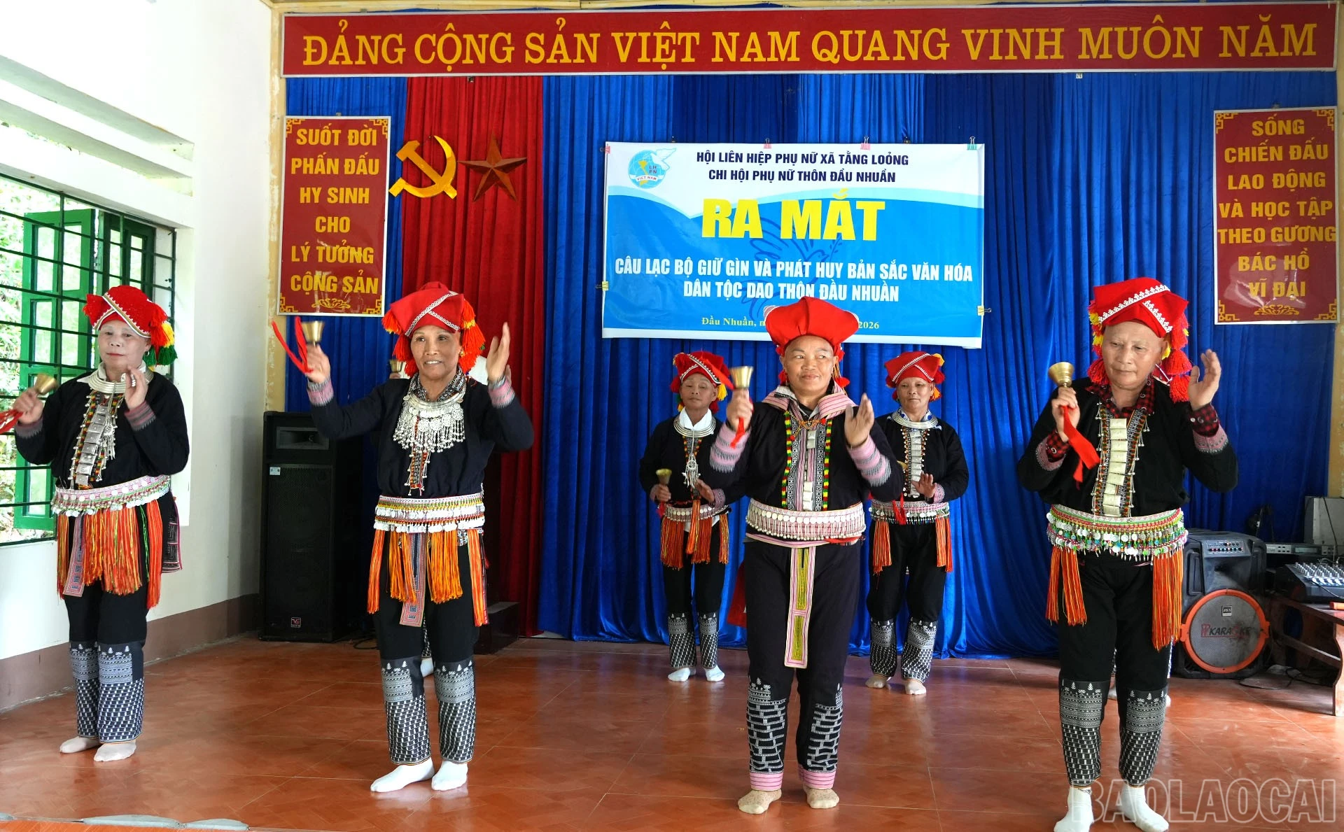 baolaocai-br_nhung-guong-mat-rang-ngoi-khi-tham-gia-cac-dieu-mua.jpg