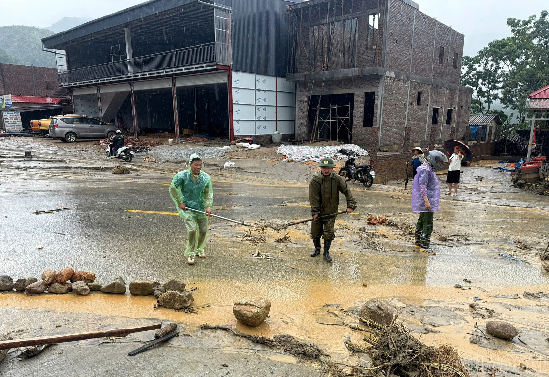 baolaocai-br_minh-luong.jpg