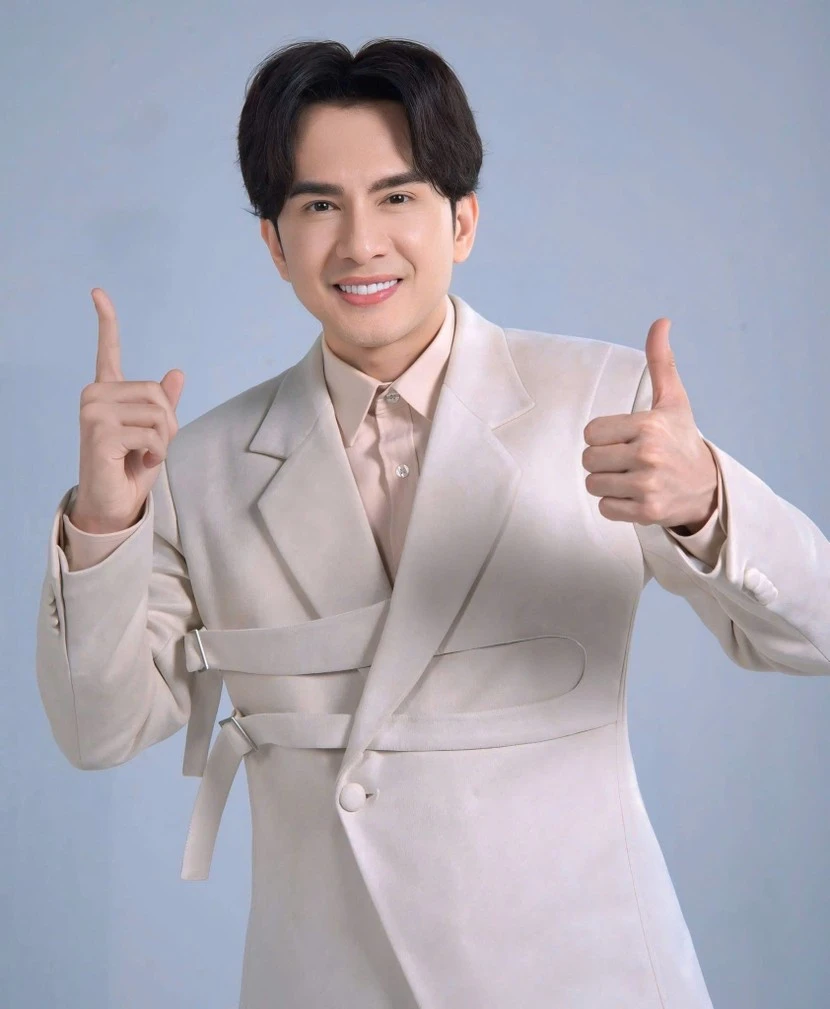 Ca sĩ Đan Trường